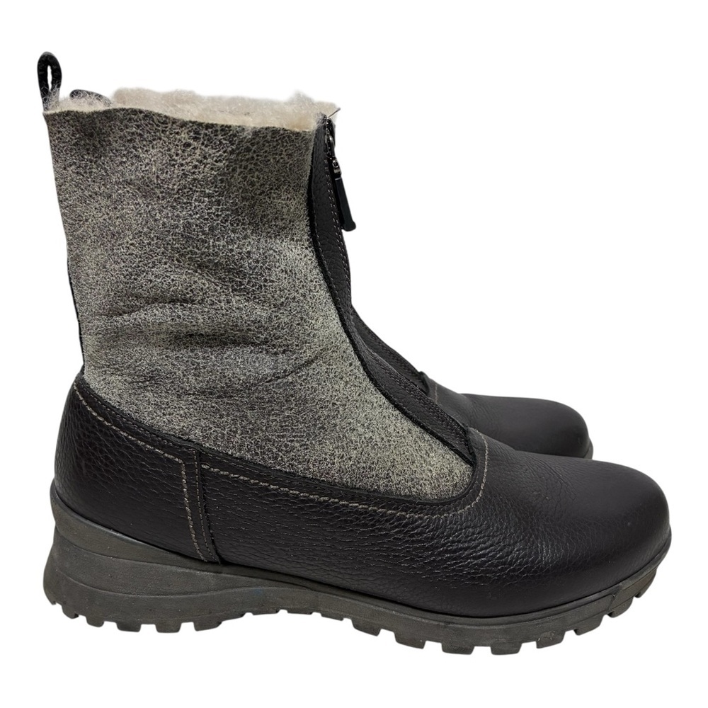 La CANADIENNE - Brown with Faux Shearling Upper - 10 M